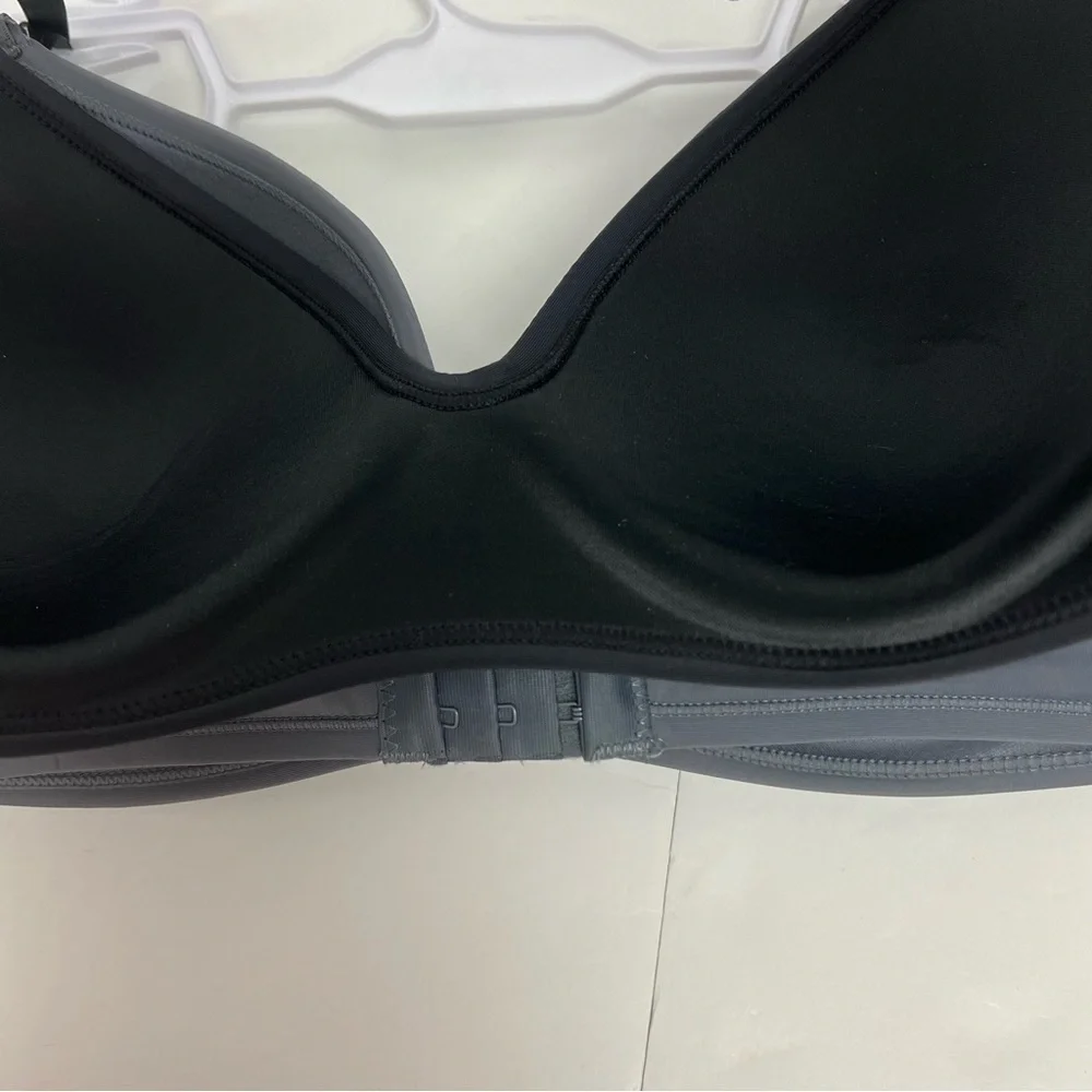 Rene ROFE Women’s Bras Sz 36C Lot/2 Gray & Black Wire-free Lightly Padded - Picture 7 of 9